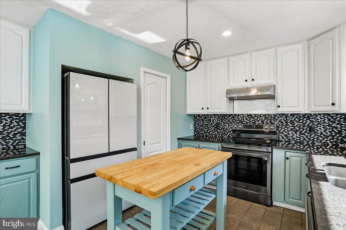 CANDLEWOOD PARK - Residential