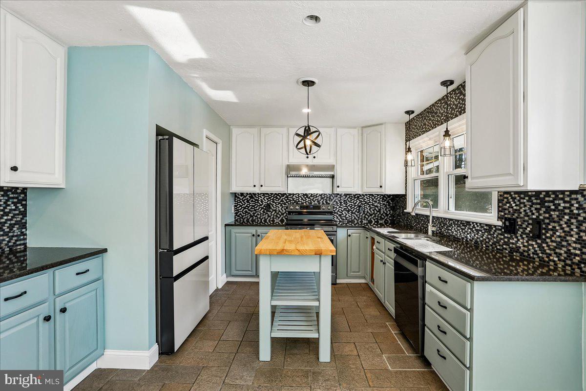 CANDLEWOOD PARK - Residential