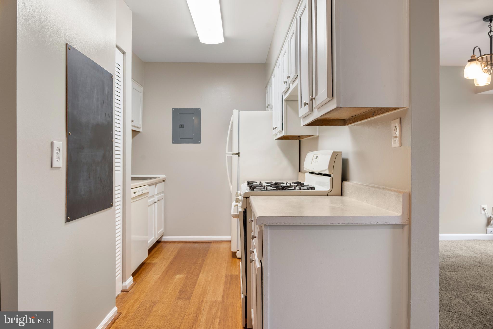 FAIRWINDS ON SEVERN - Residential Lease