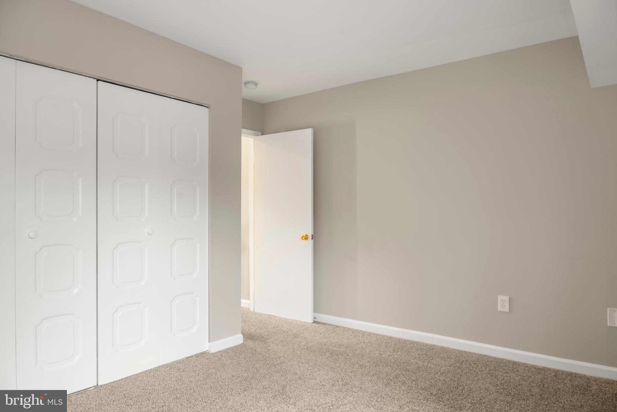 FAIRWINDS ON SEVERN - Residential Lease