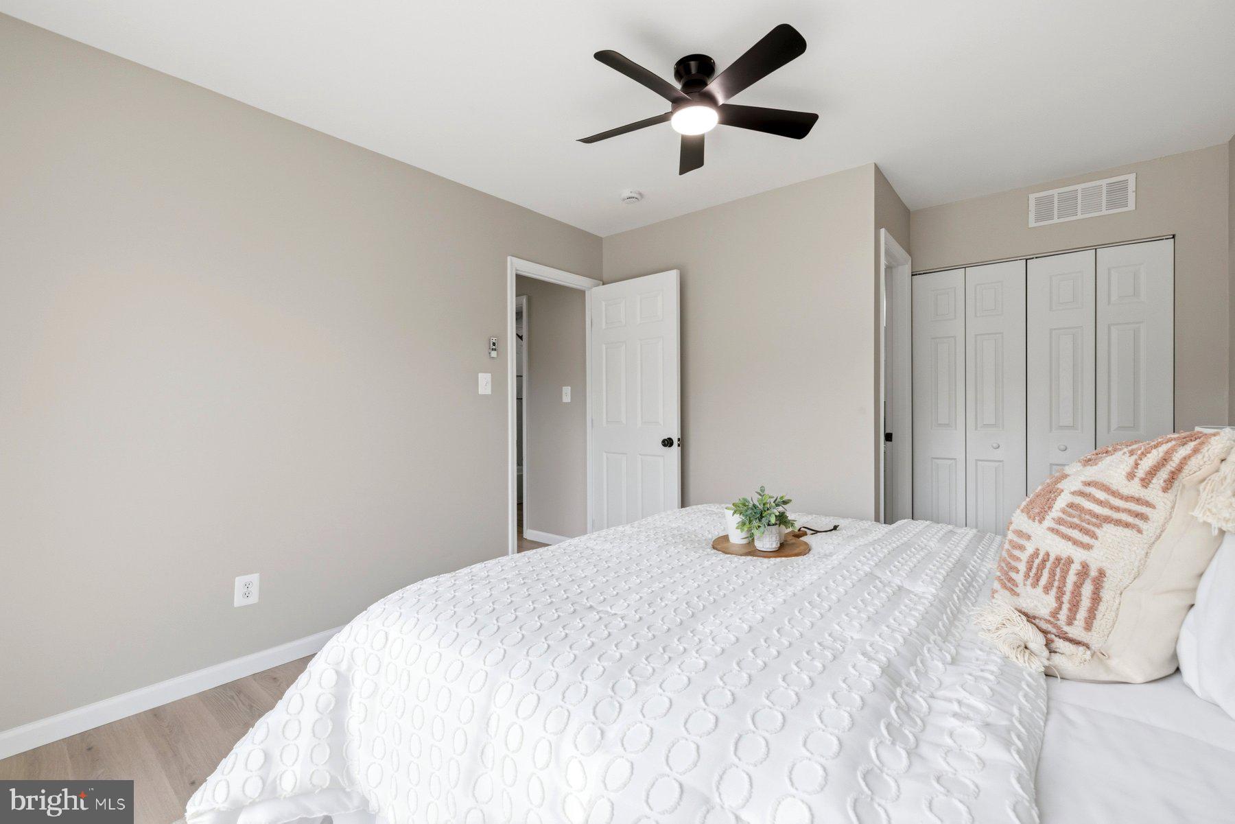 WOODBRIDGE VALLEY - Residential