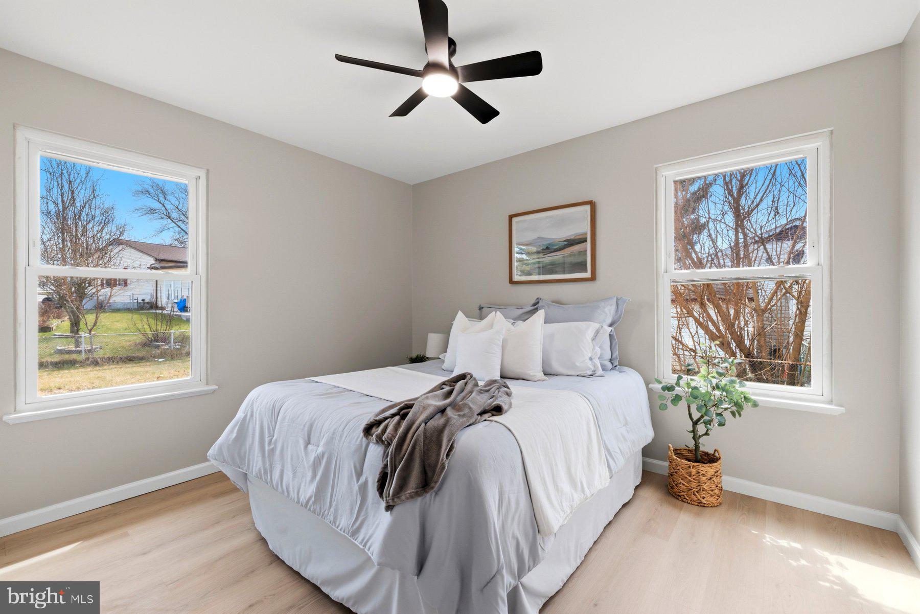 WOODBRIDGE VALLEY - Residential