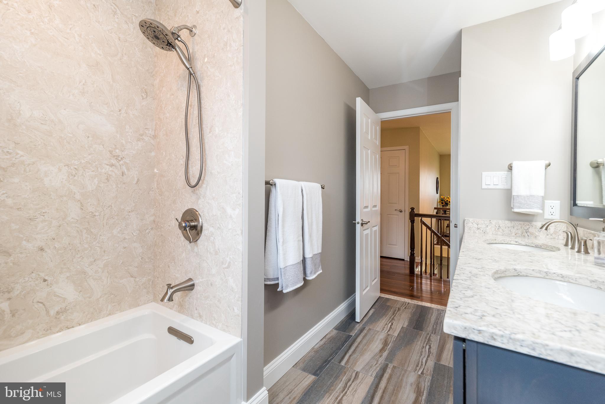 GWYNMONT FARMS - Residential