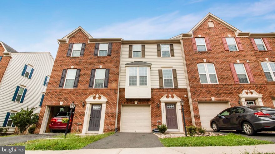 New Rental Price!!! Don't miss out this opportunity!!! Beautiful 3 bedroom 3 1/2  bath, 1 Car Garage Town Home in Townes At Autumn Oaks community! Spacious foyer and main walk-in level opens in the rear to a private fenced-in yard.  Large gourmet kitchen with granite counters and stainless steel appliances. The kitchen and dining area open to a private deck.  Large primary bedroom with  walk-In closet and bathroom with separate tub and shower.  the laundry room is  located on the bedroom Level. Close proximity to shopping and dining  and very easy access to Route 28 and the toll road.  Come see it for yourself!