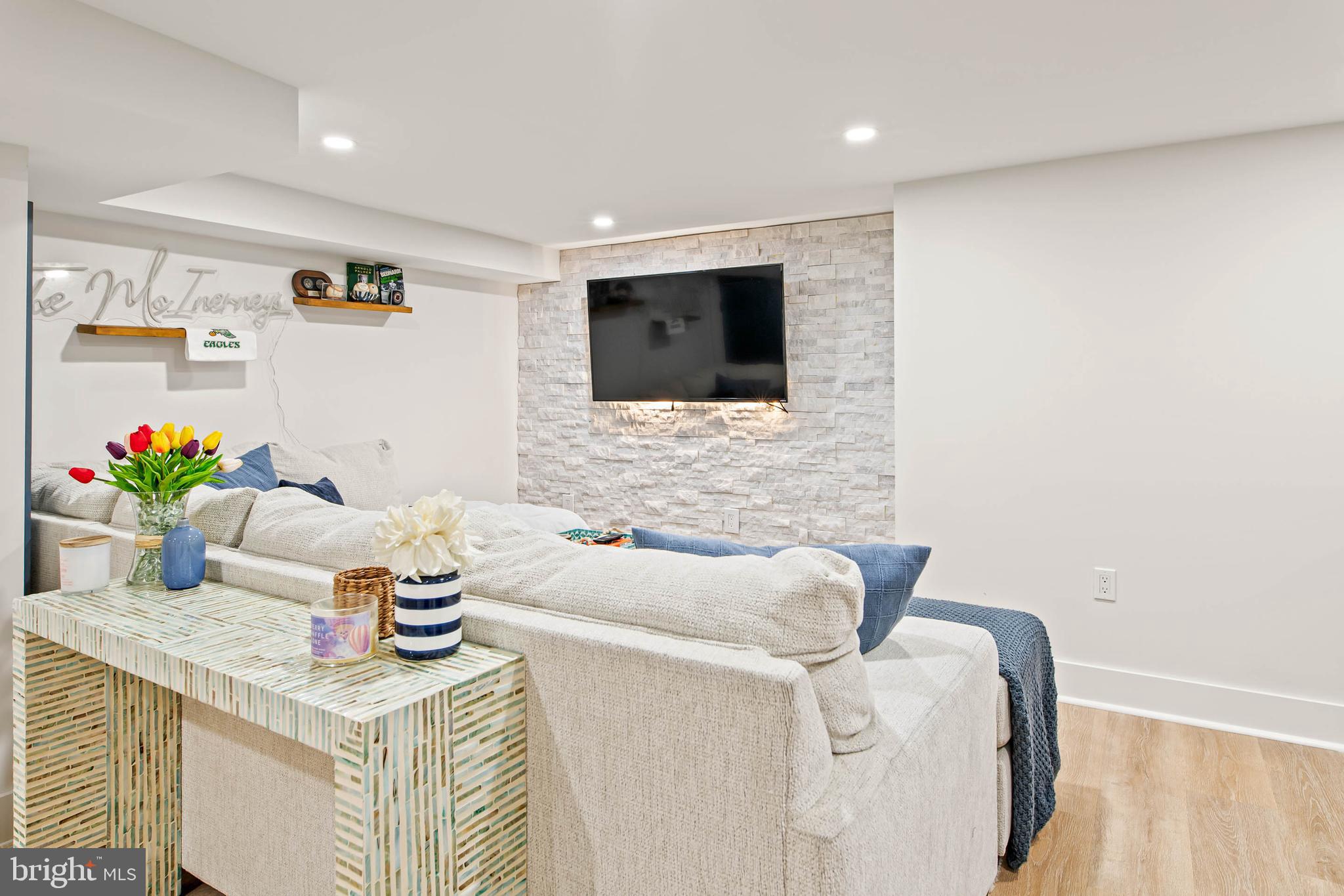 WHITEMARSH HILLS - Residential