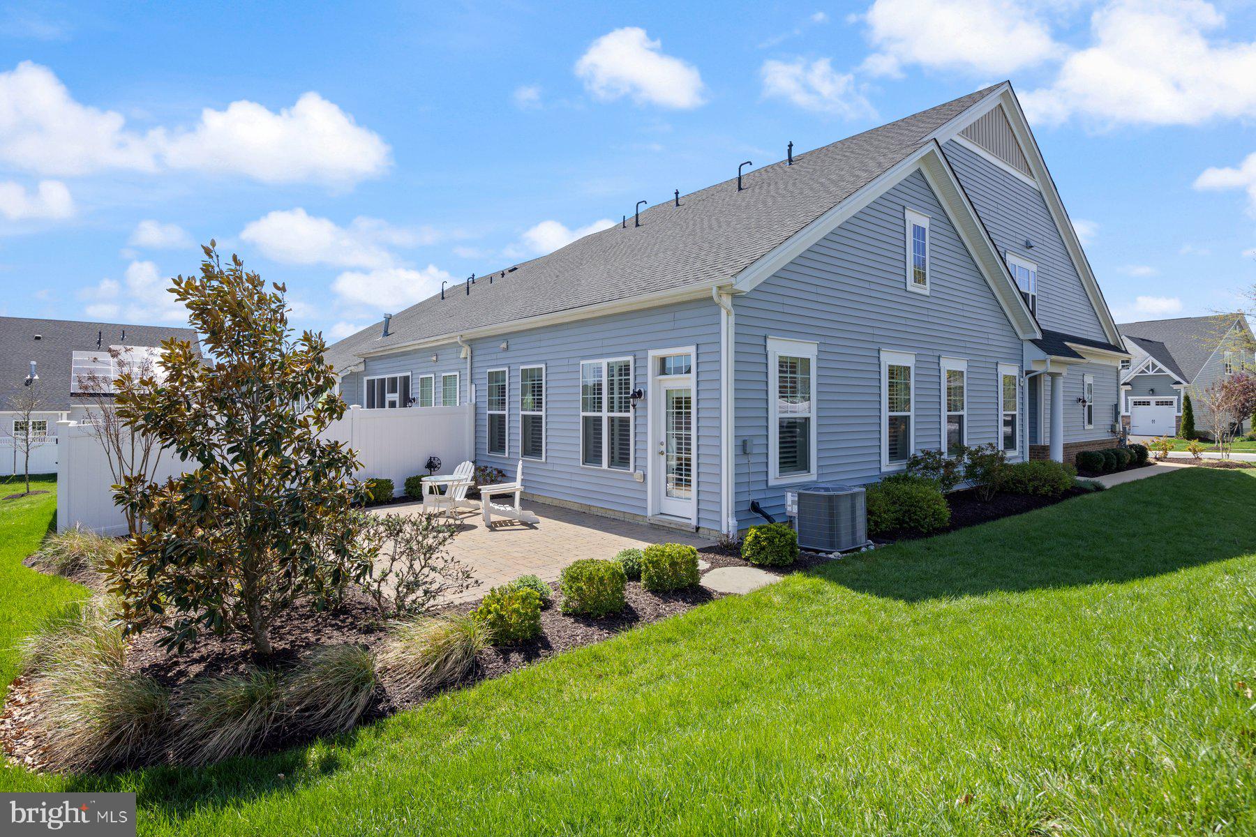 TWO RIVERS - Residential