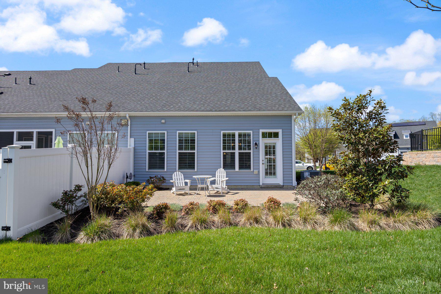 TWO RIVERS - Residential