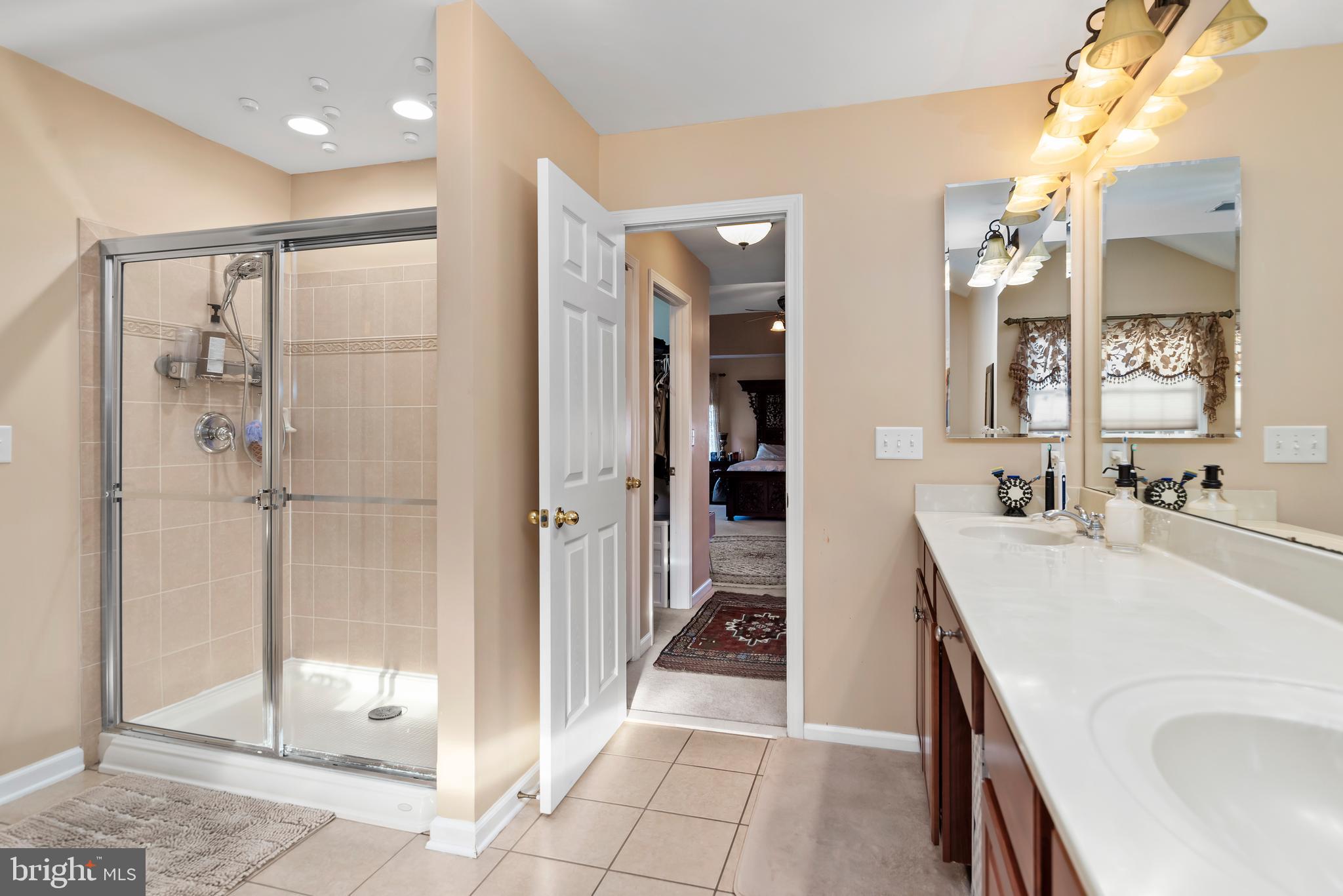 BELLA VISTA - Residential