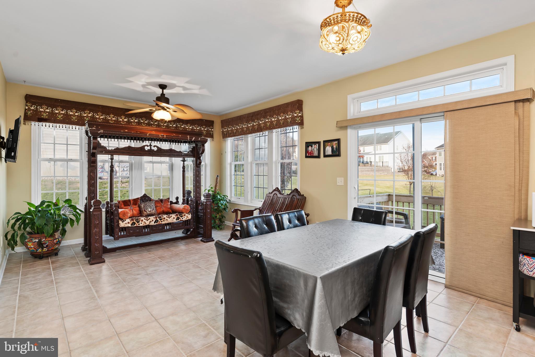 BELLA VISTA - Residential