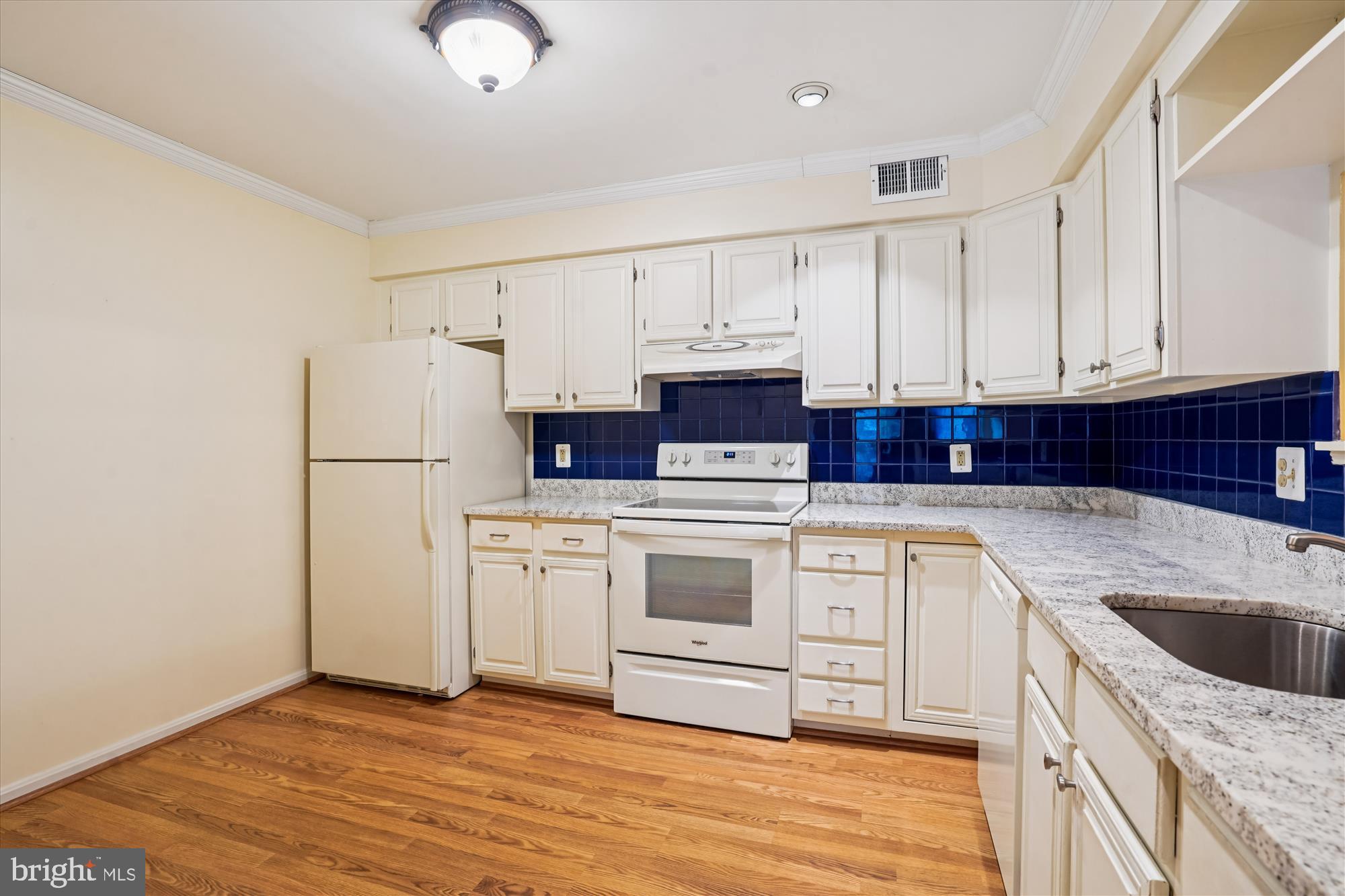 BRISTOL HOUSE - Residential