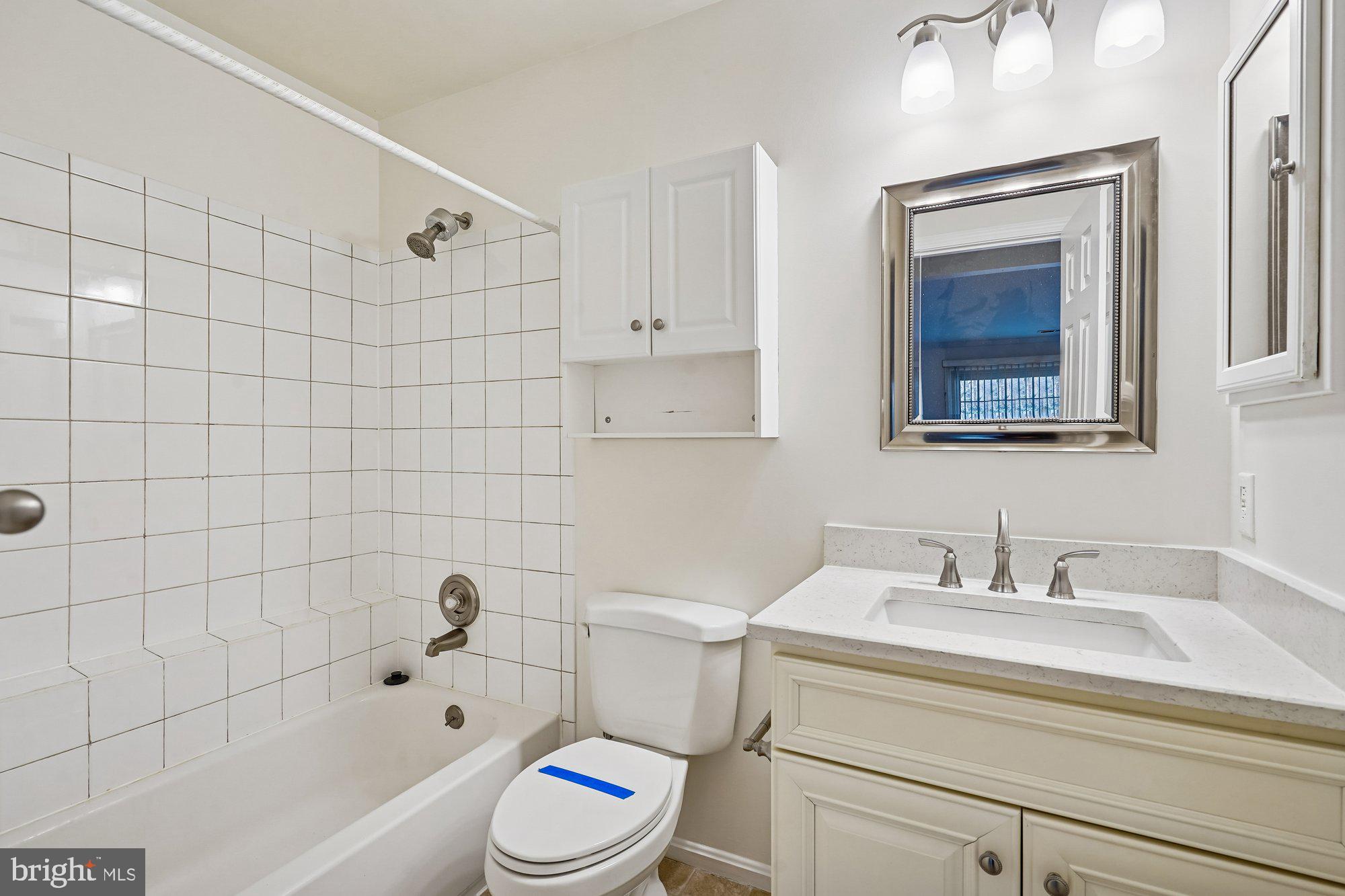 BRISTOL HOUSE - Residential