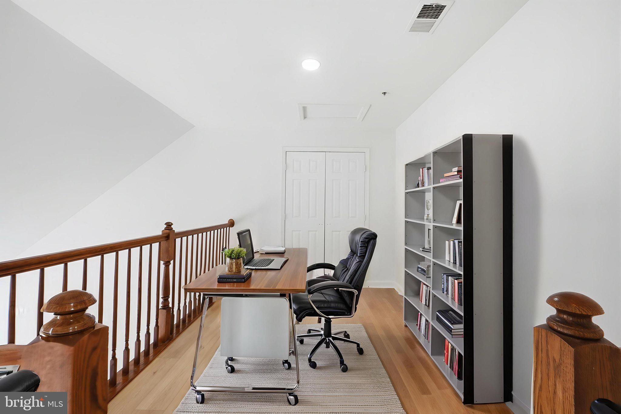 BOWIE TOWERS - Residential