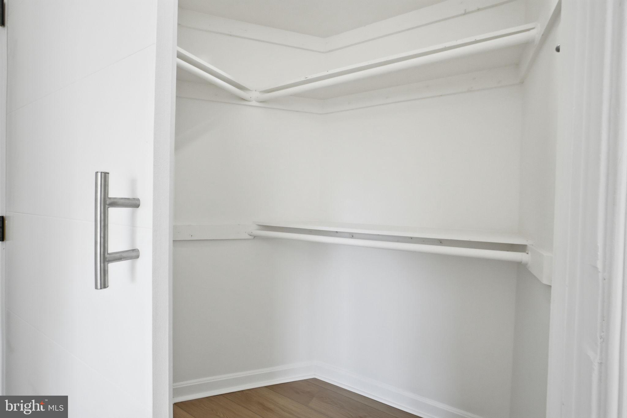 BOWIE TOWERS - Residential