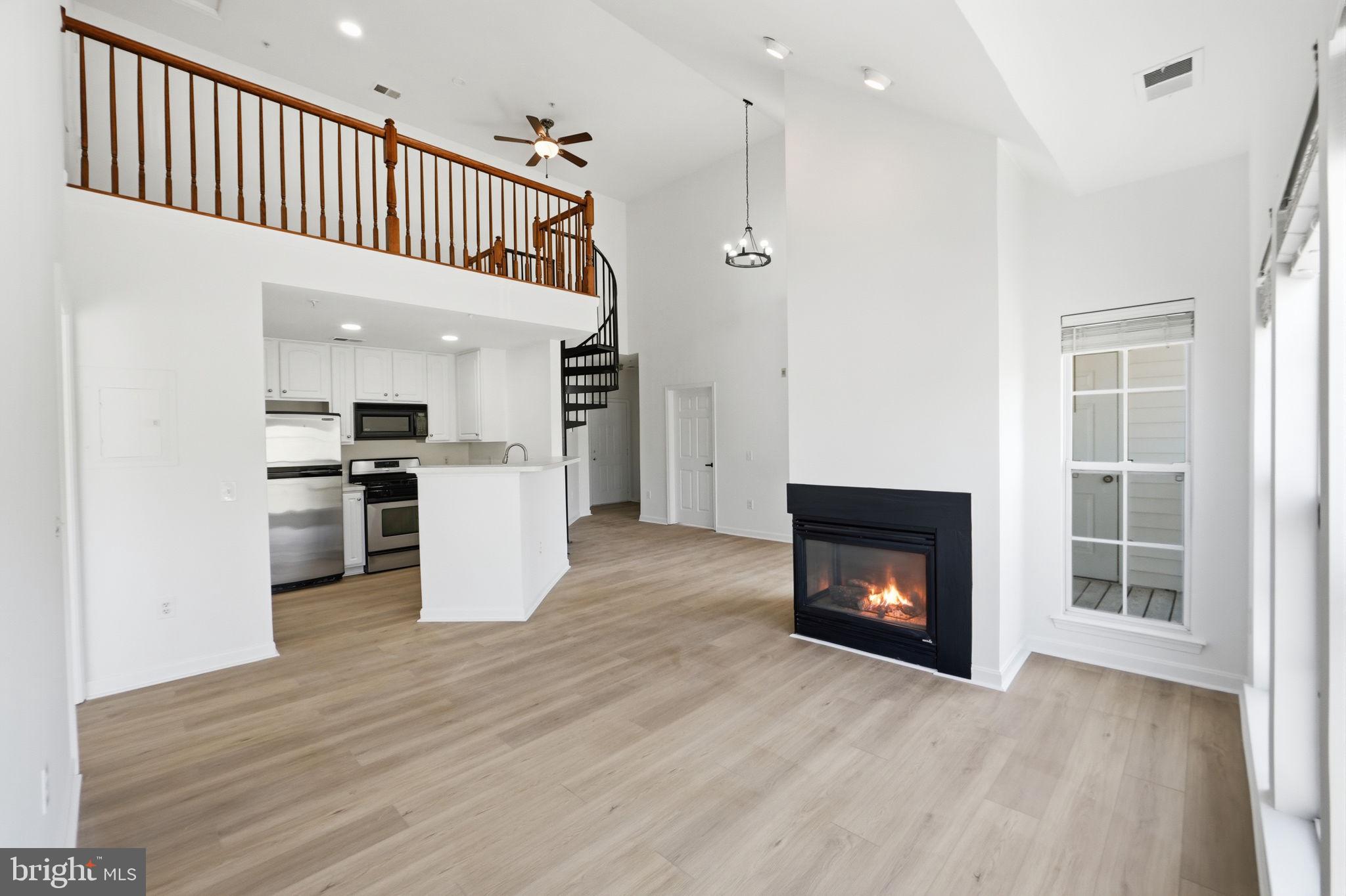 BOWIE TOWERS - Residential