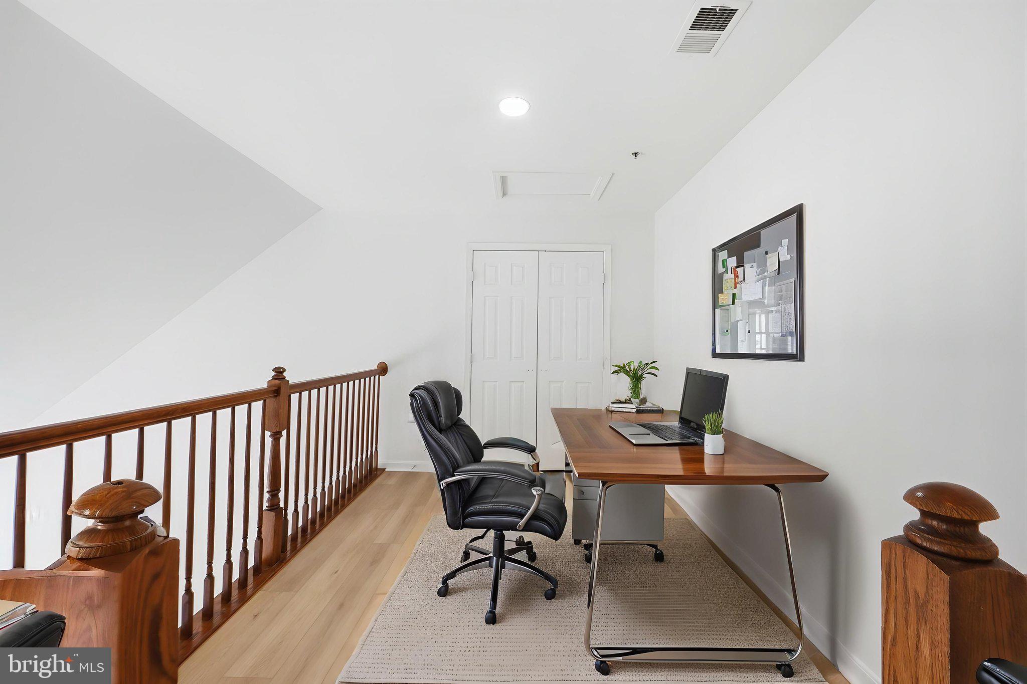 BOWIE TOWERS - Residential