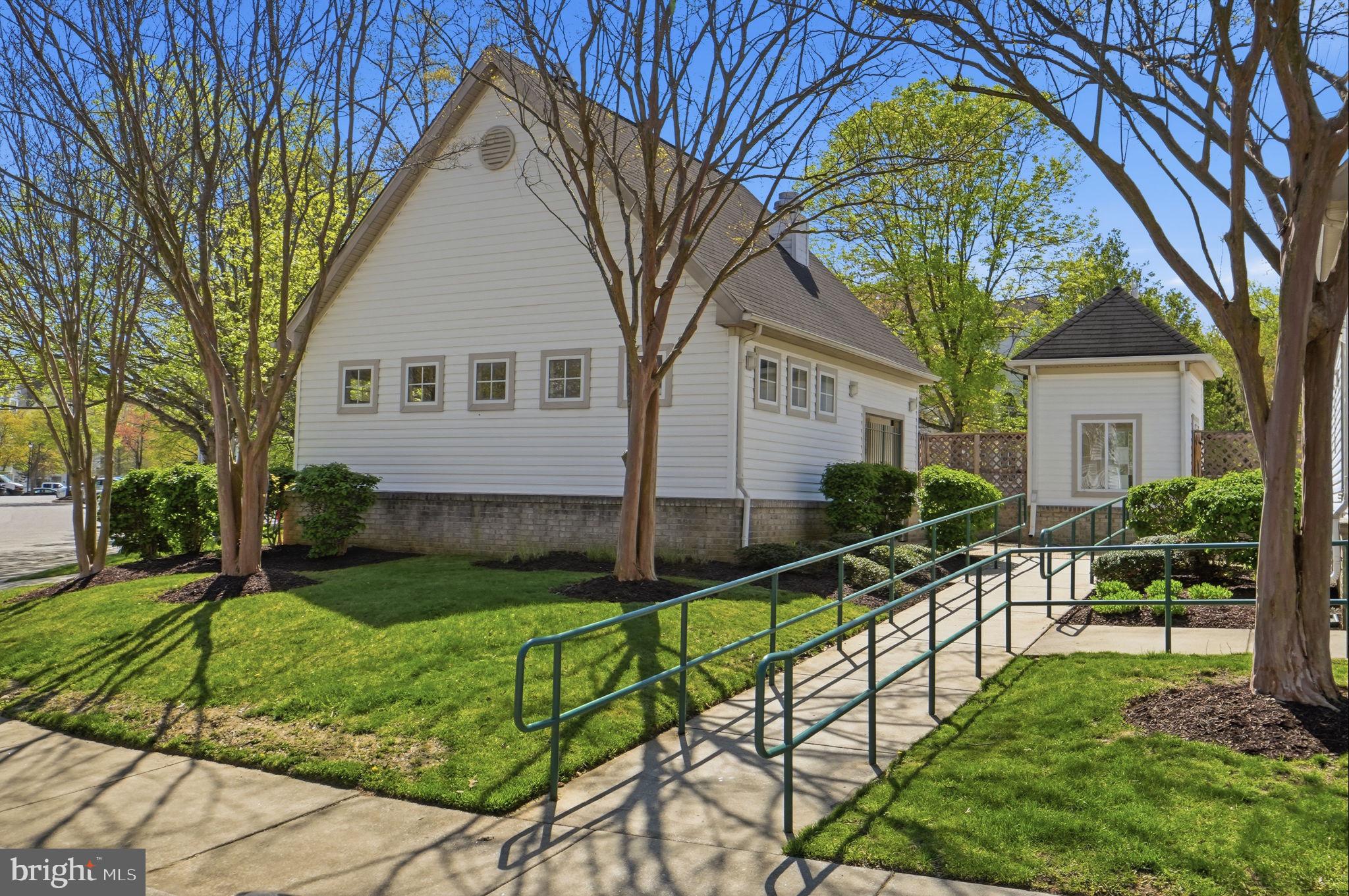 BOWIE TOWERS - Residential