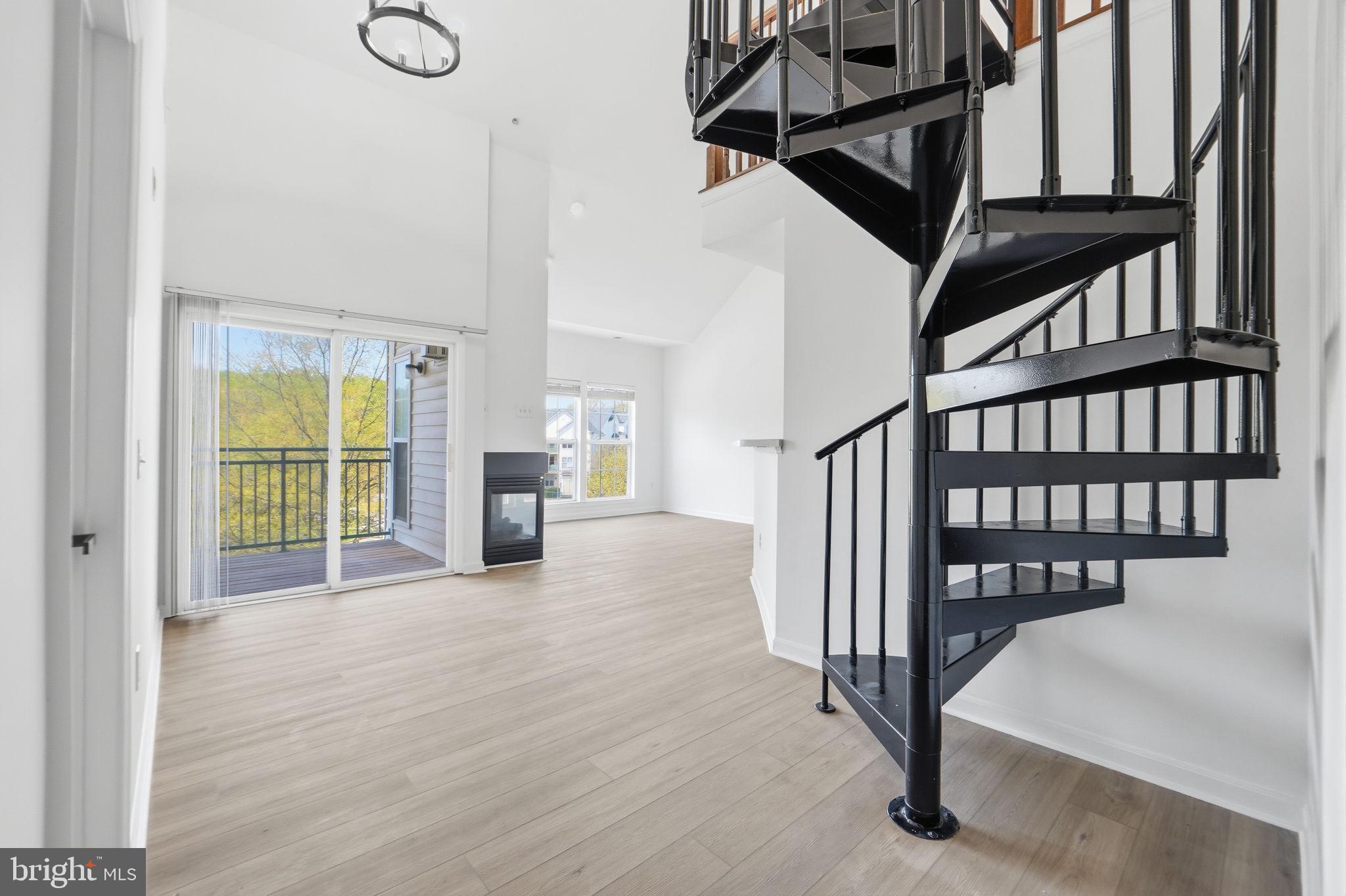 BOWIE TOWERS - Residential