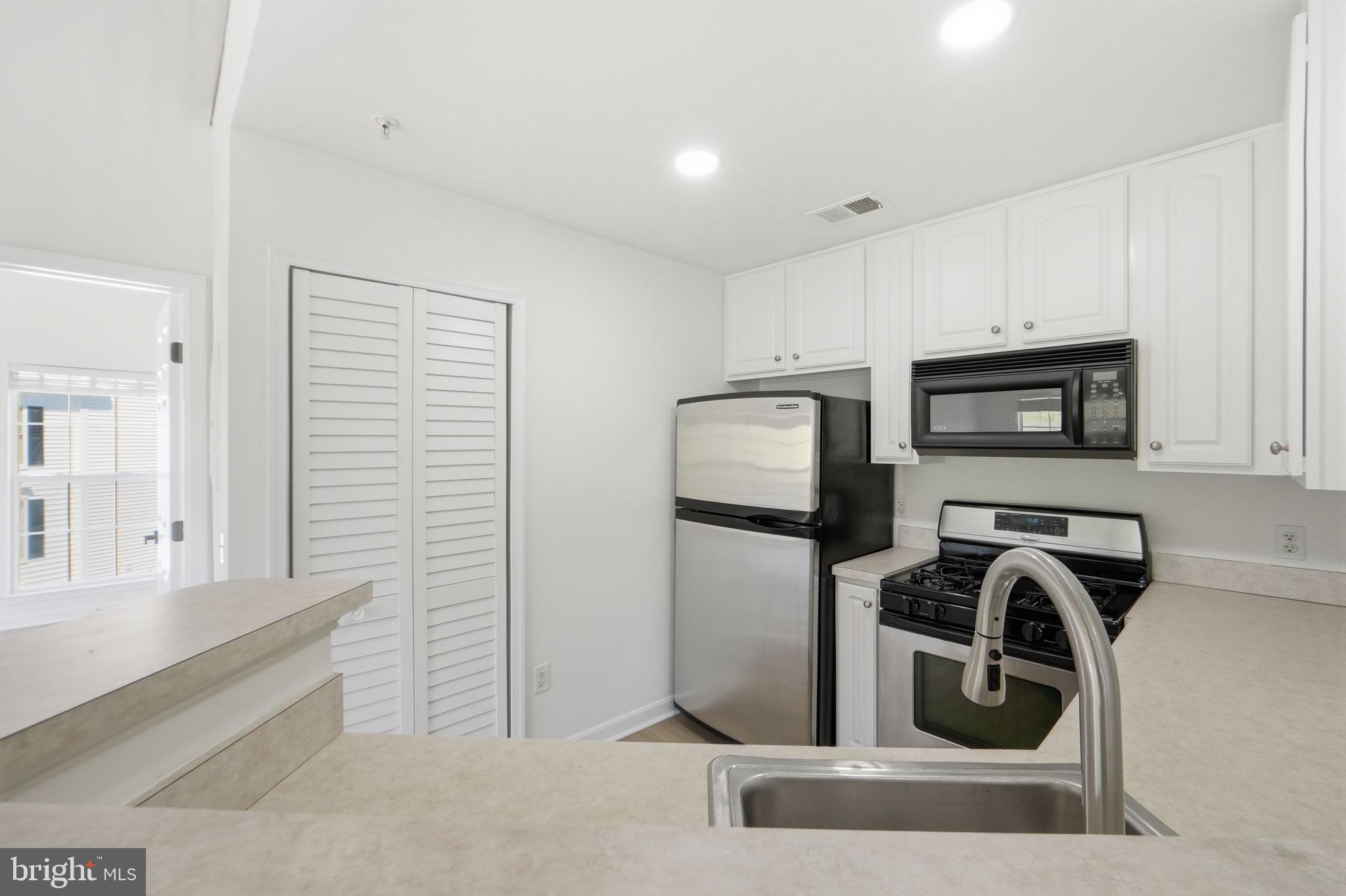 BOWIE TOWERS - Residential