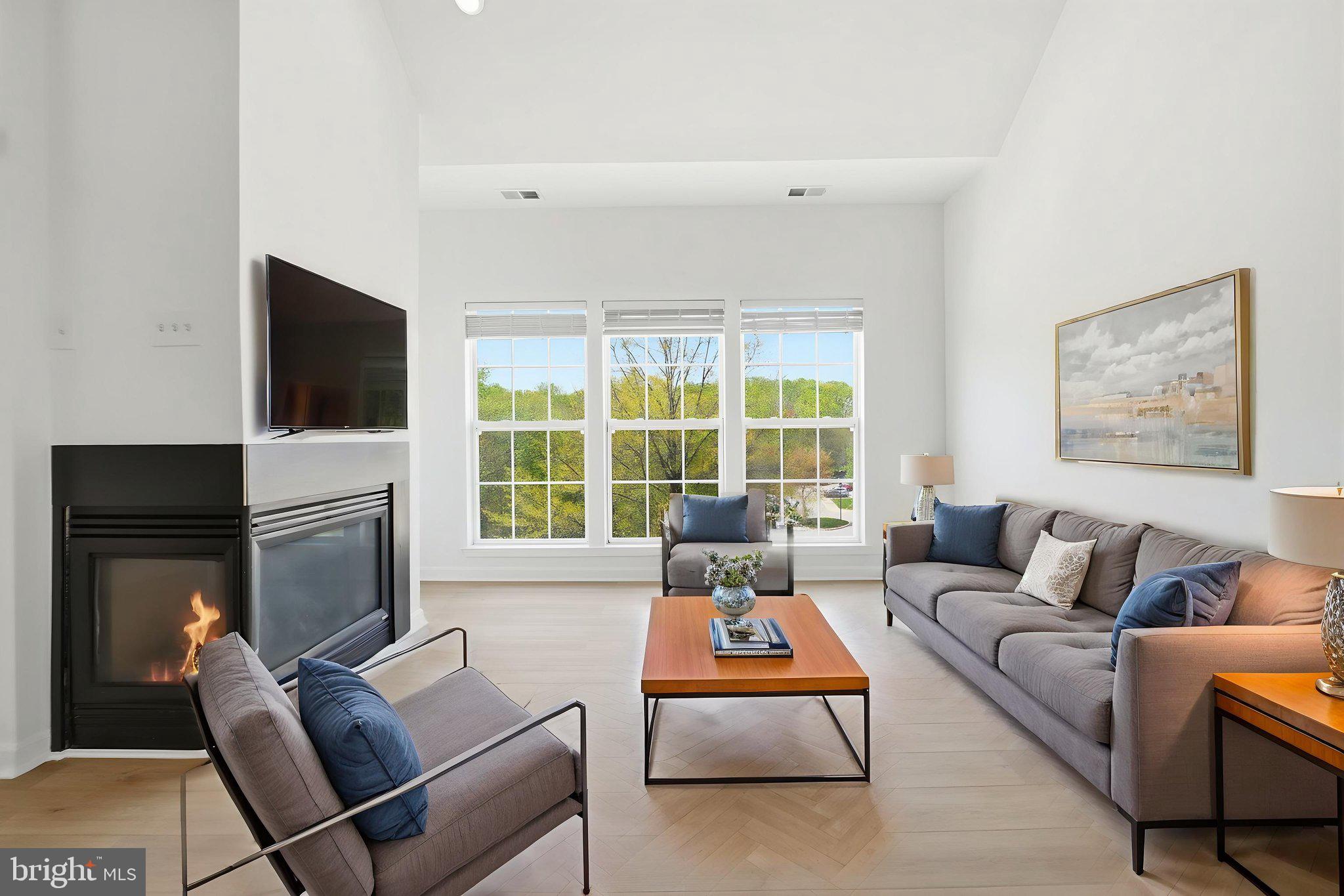 BOWIE TOWERS - Residential