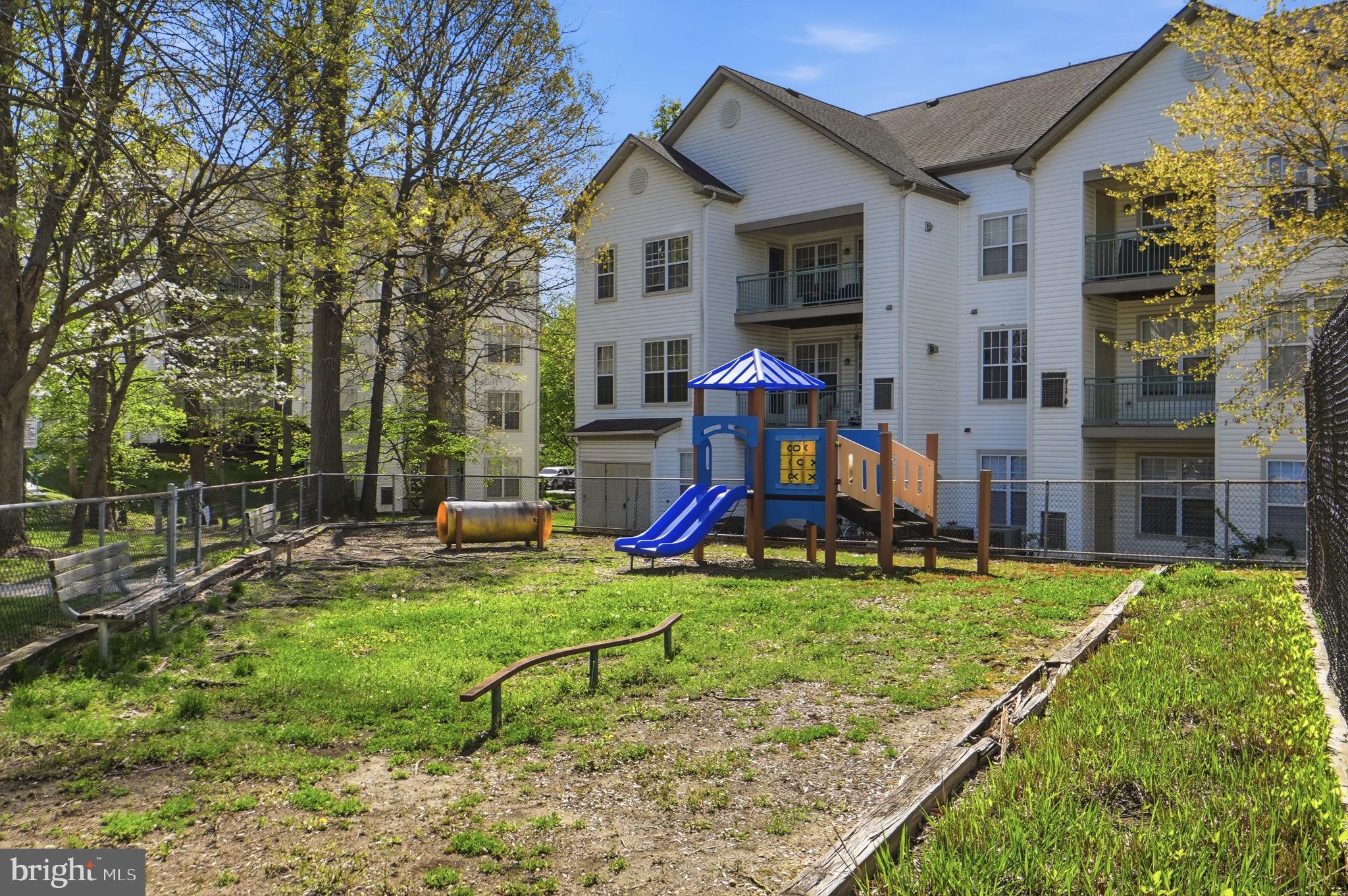 BOWIE TOWERS - Residential