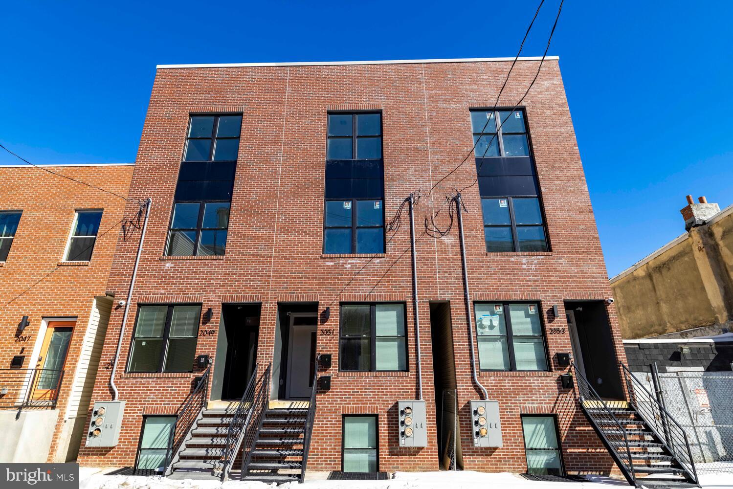PORT RICHMOND - Residential Income