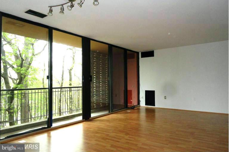 TWENTY-ONE - Residential Lease