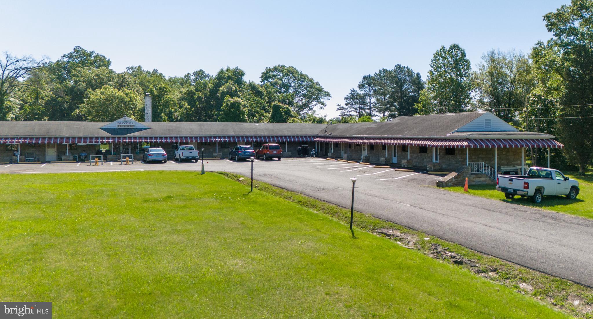 9533 JAMES MADISON