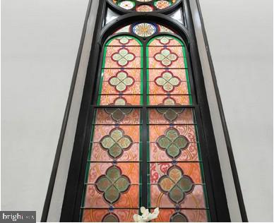 FAIRMOUNT - Residential Lease