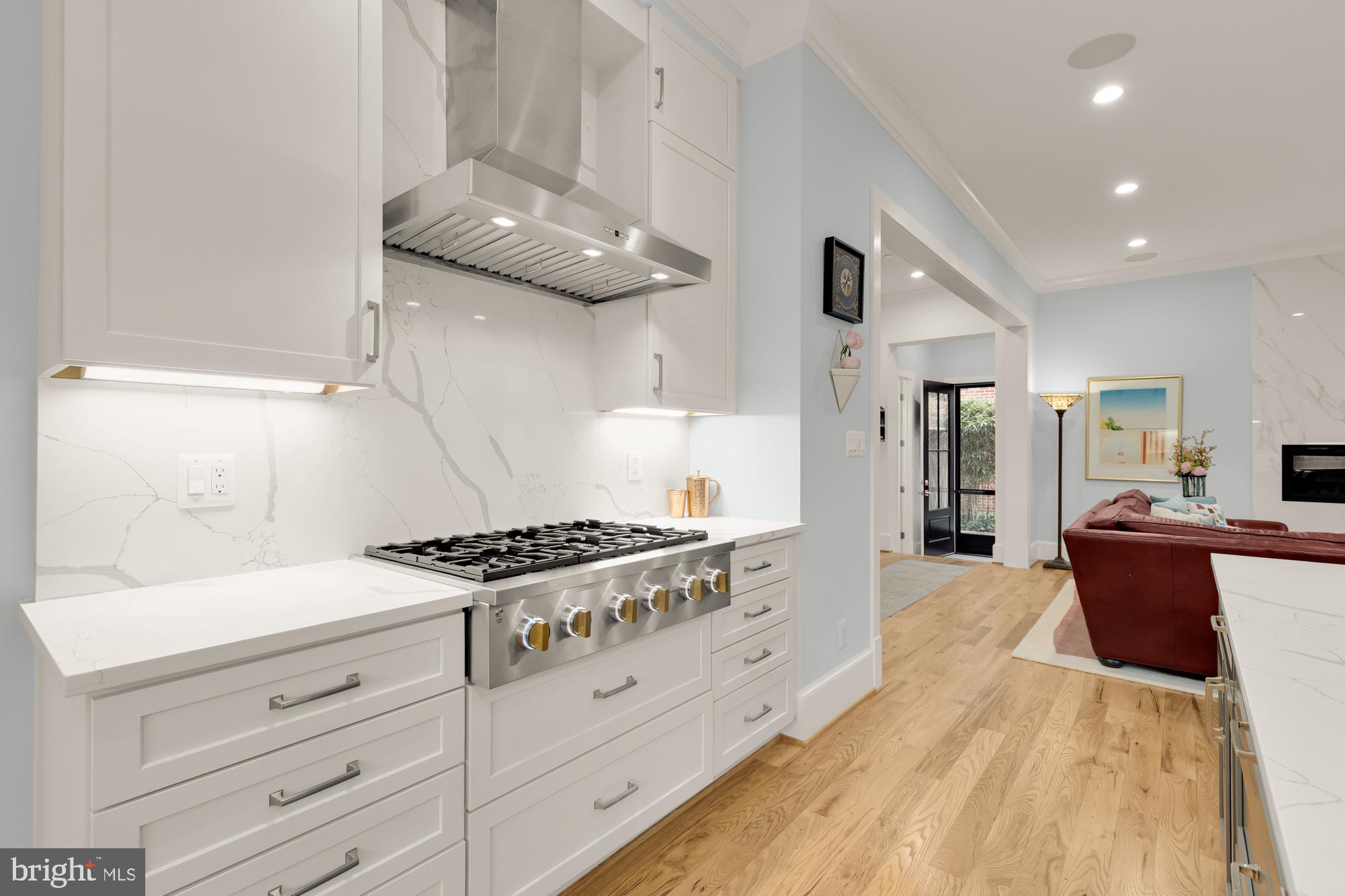 CHEVY CHASE - Residential