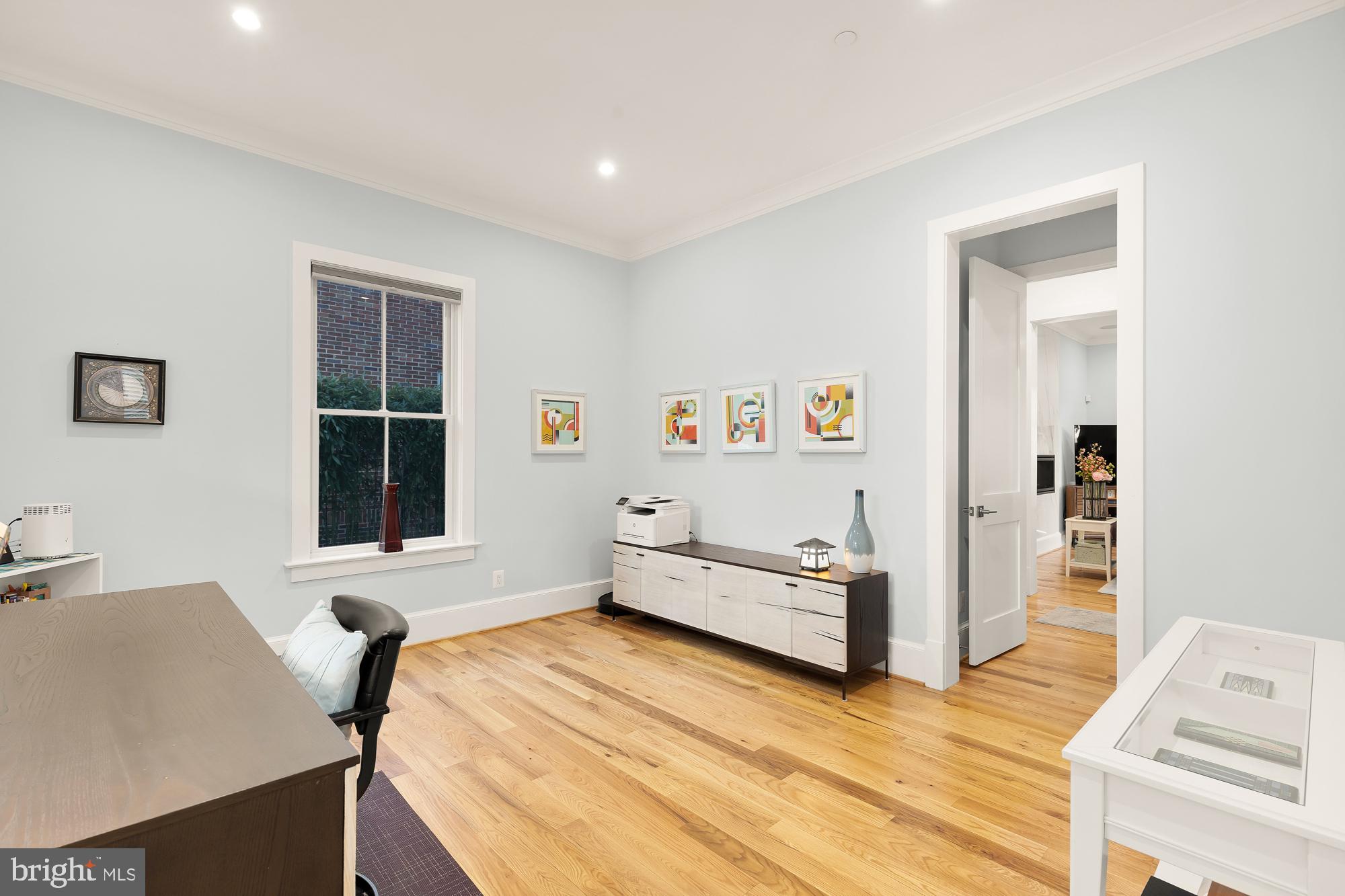 CHEVY CHASE - Residential