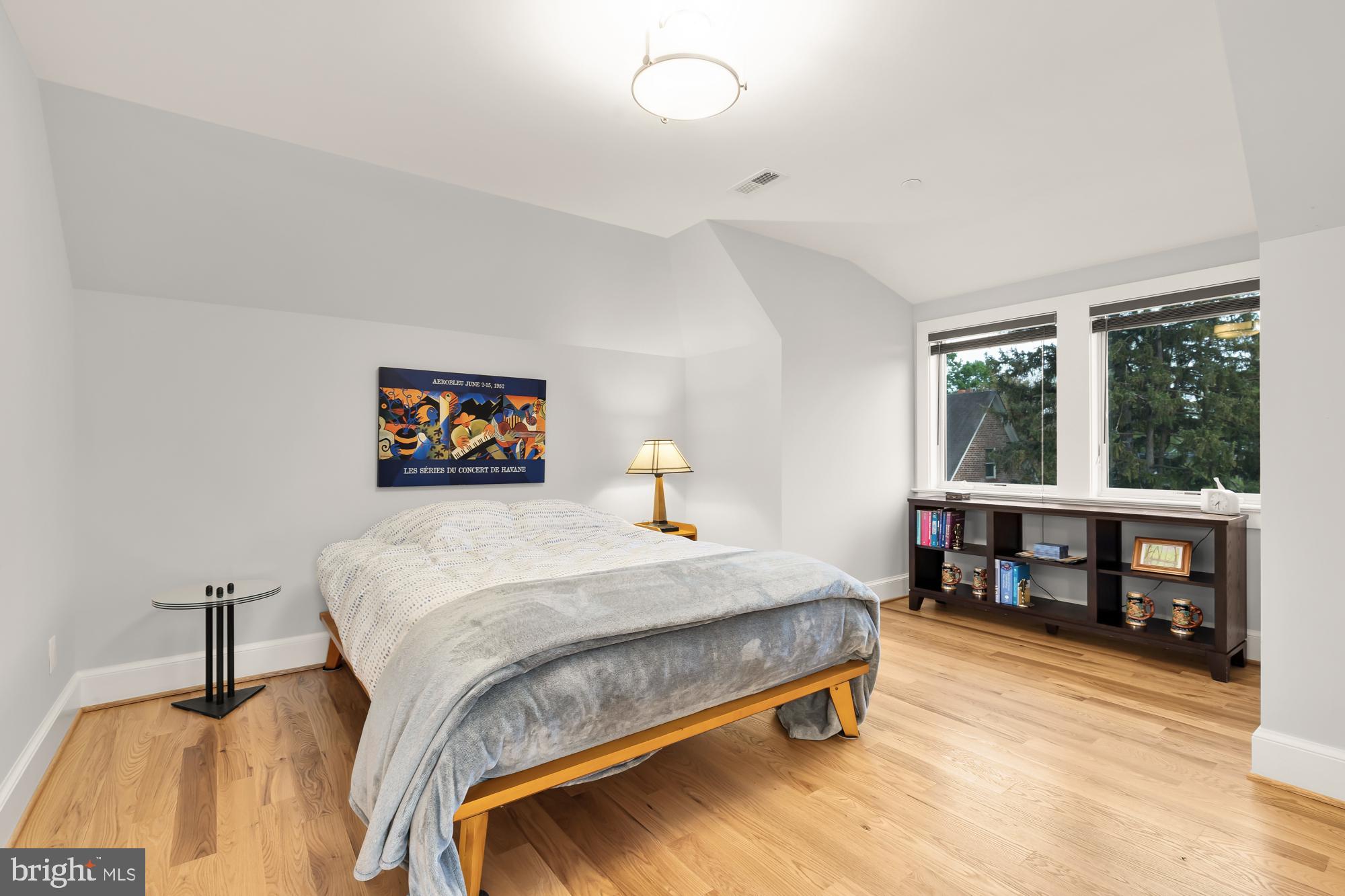 CHEVY CHASE - Residential