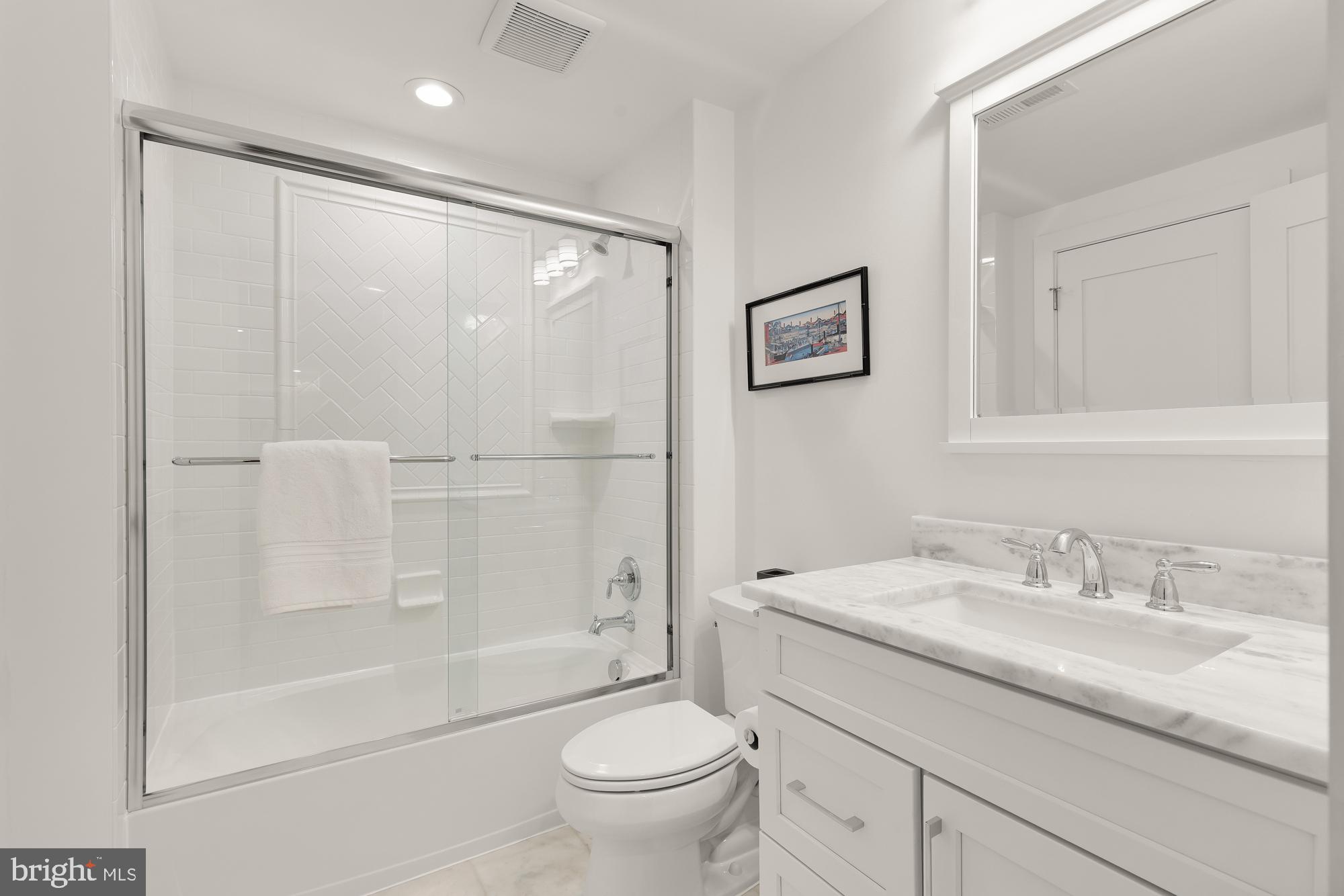 CHEVY CHASE - Residential