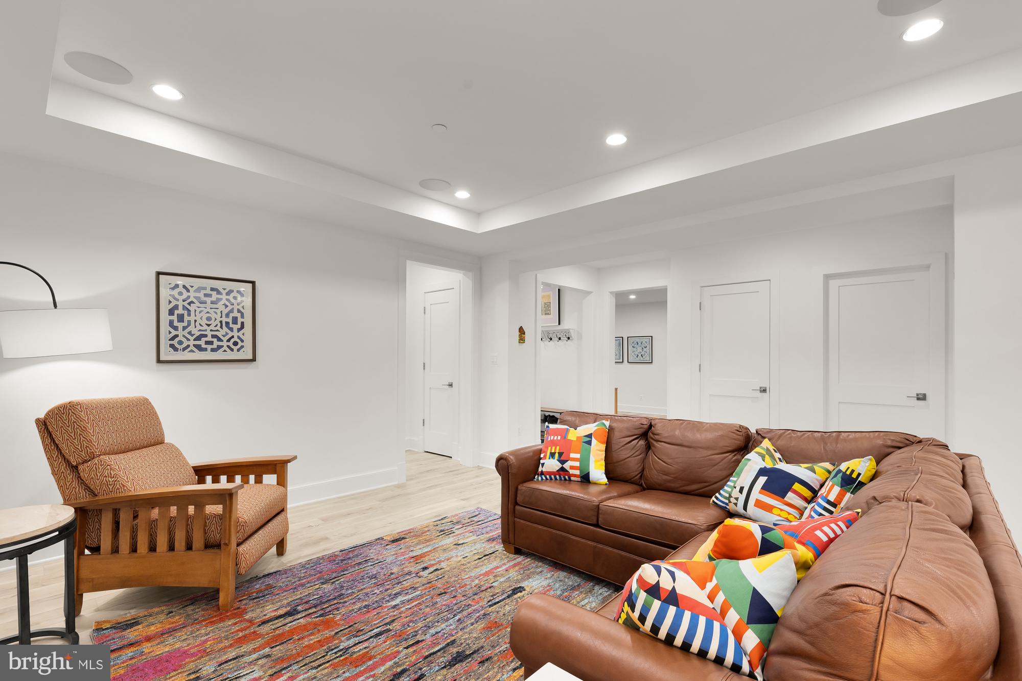 CHEVY CHASE - Residential