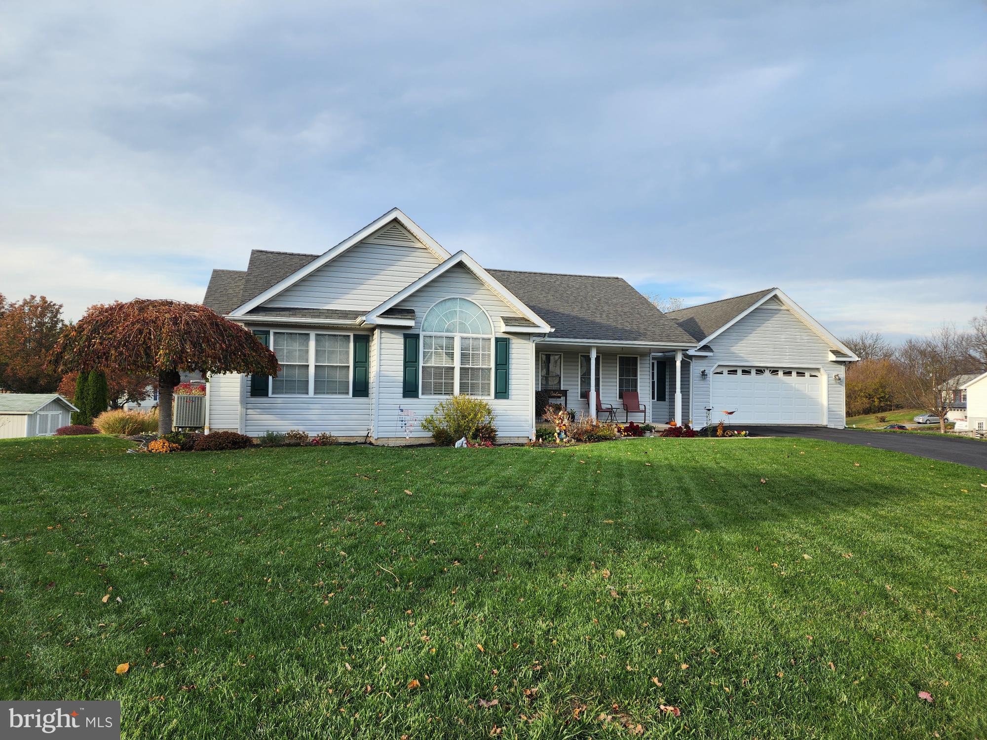 FORT HILL FARMS - Residential