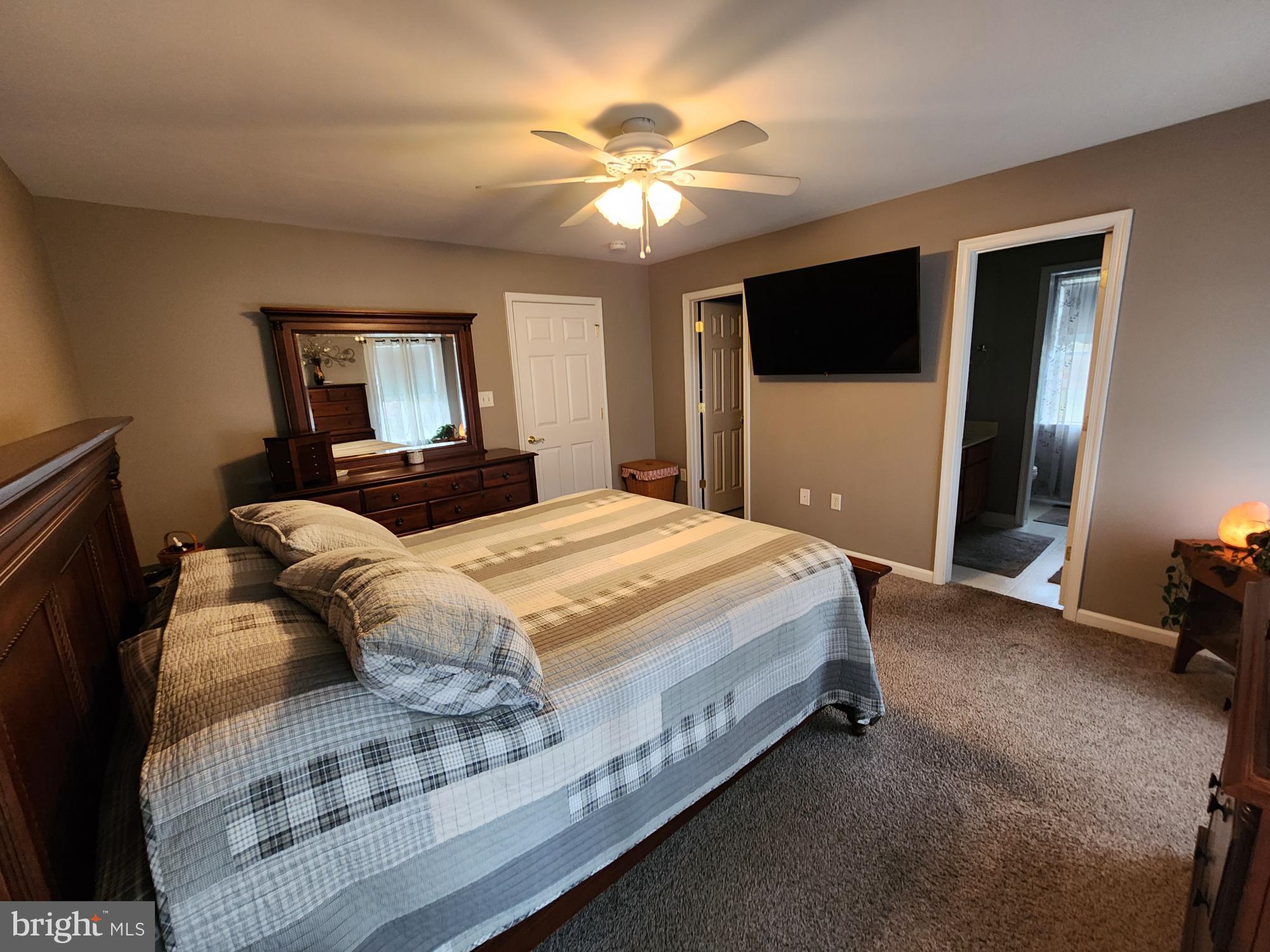 FORT HILL FARMS - Residential