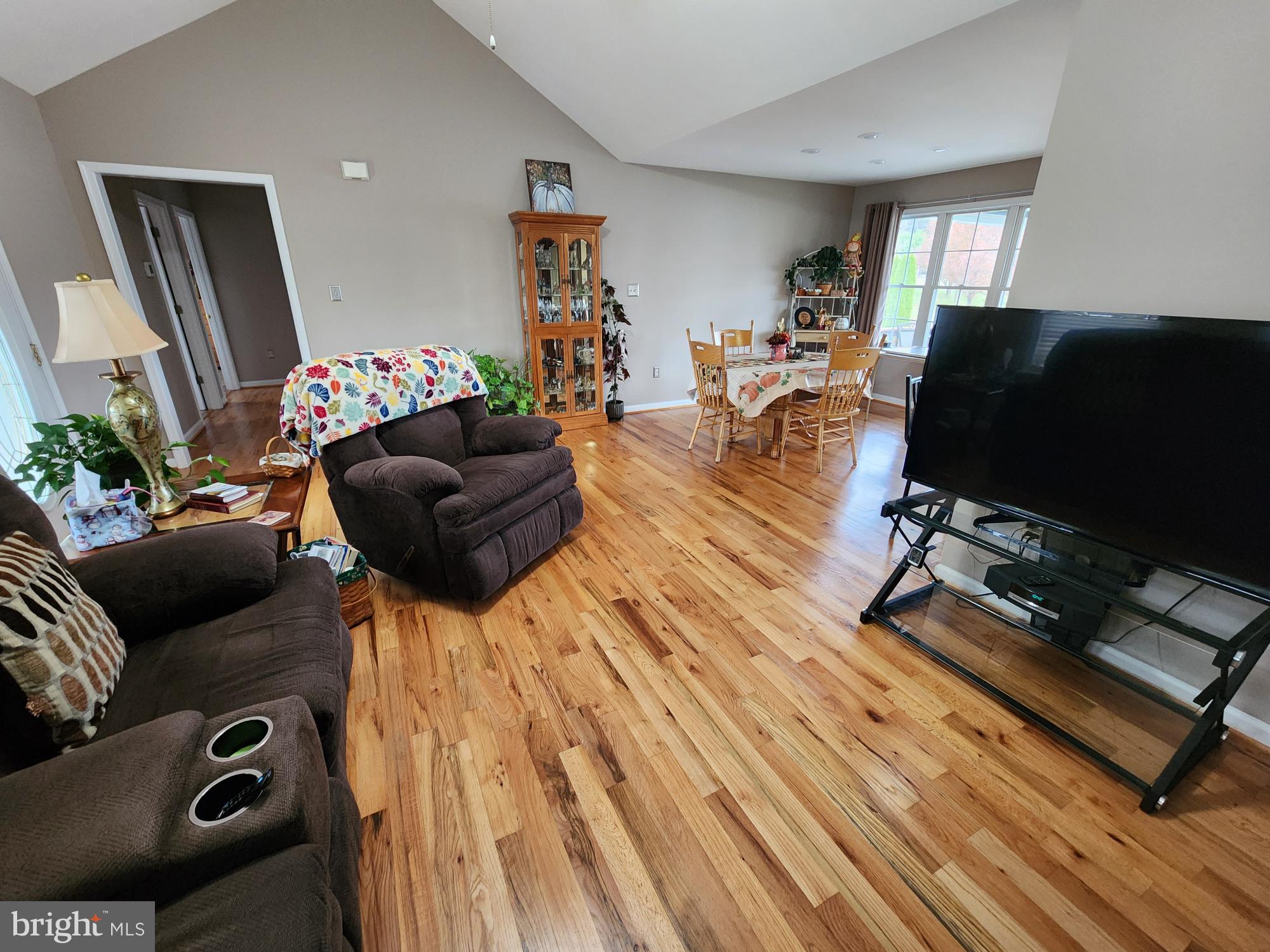 FORT HILL FARMS - Residential