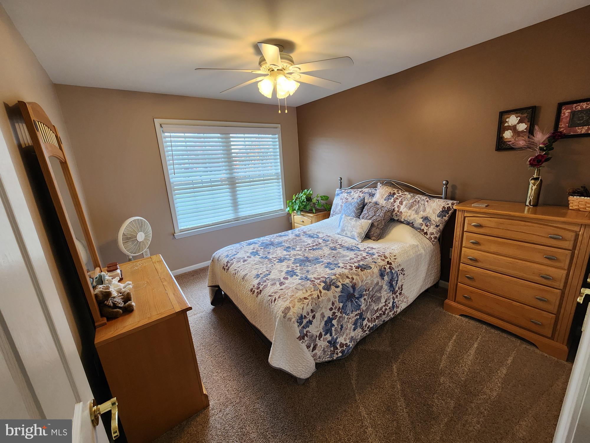 FORT HILL FARMS - Residential