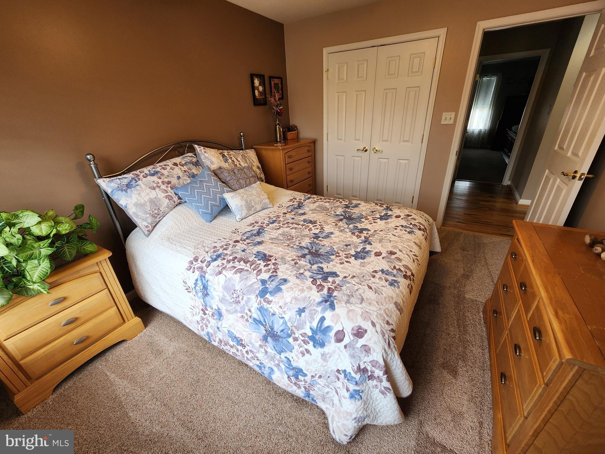 FORT HILL FARMS - Residential