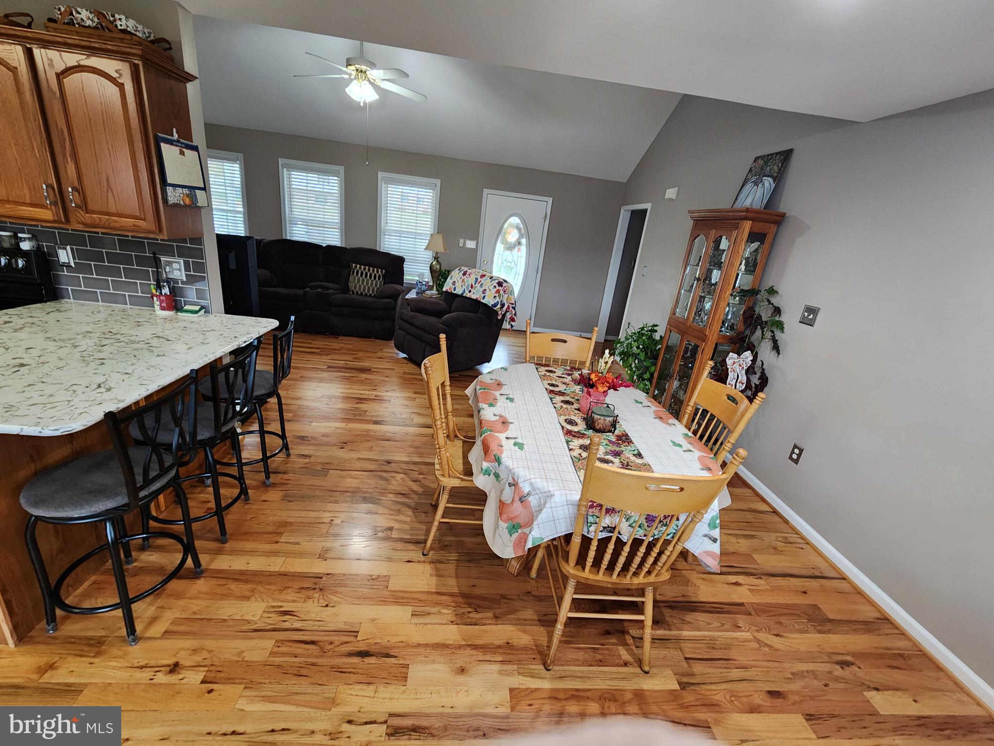 FORT HILL FARMS - Residential