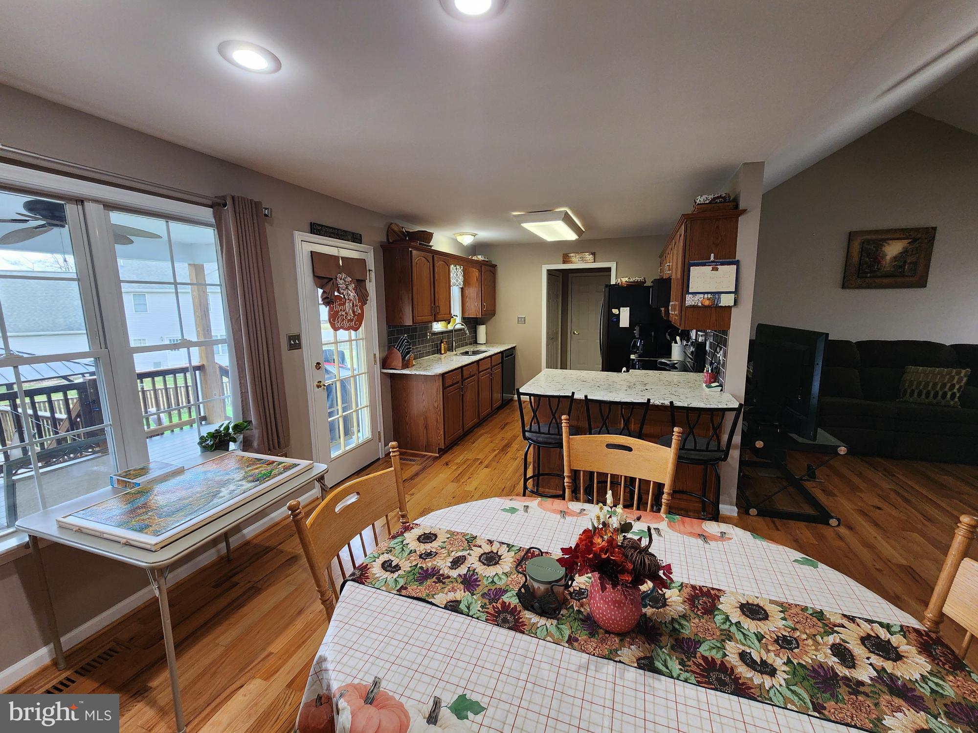 FORT HILL FARMS - Residential