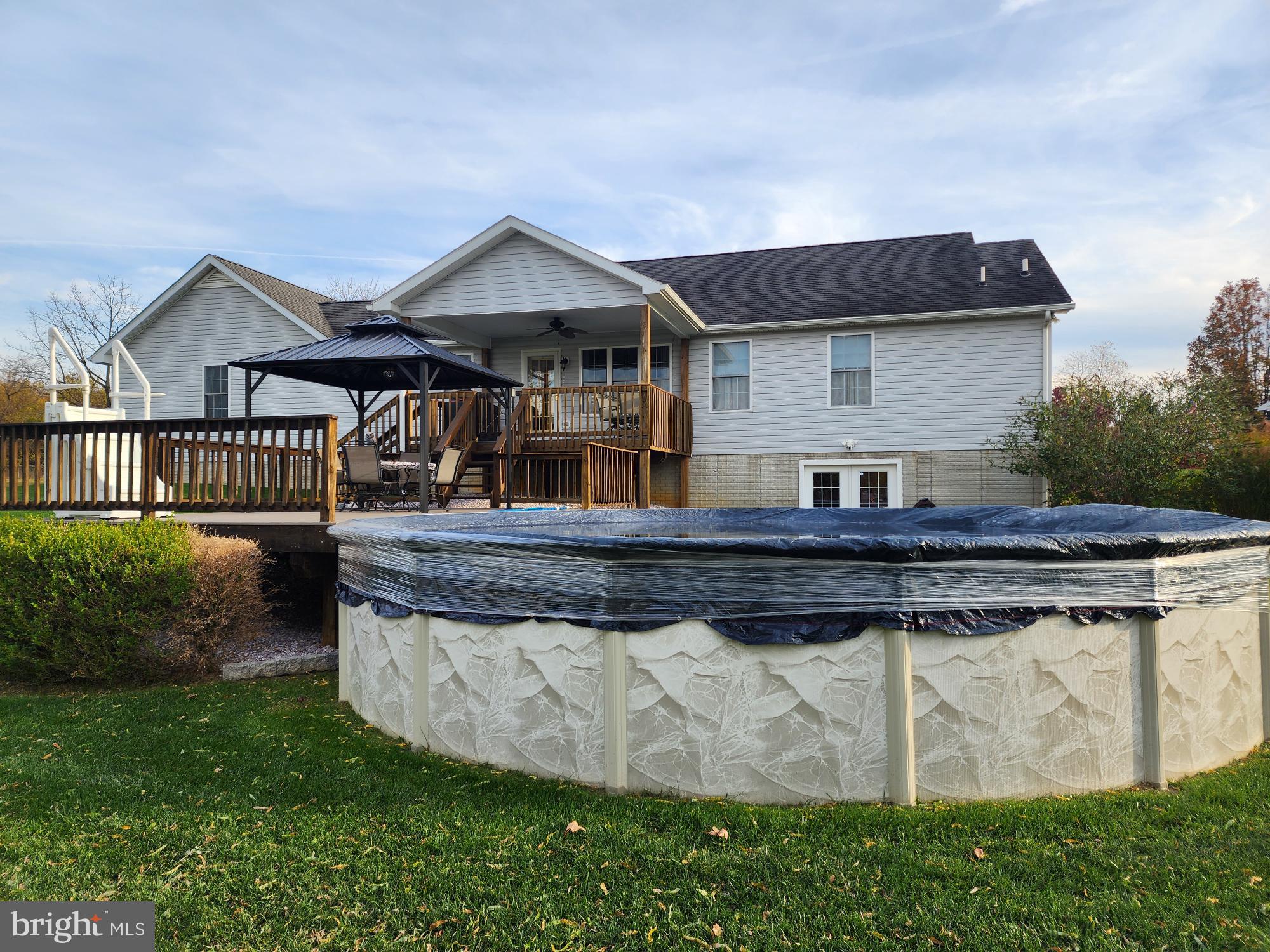 FORT HILL FARMS - Residential