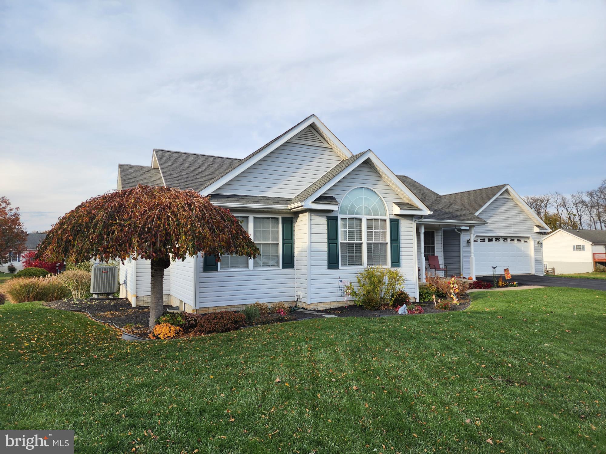 FORT HILL FARMS - Residential