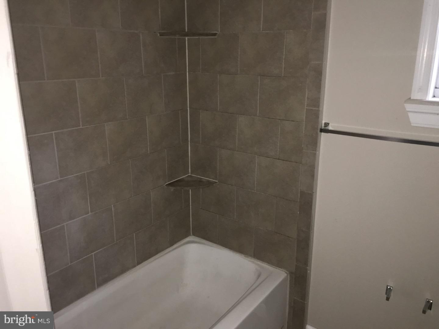 POINT BREEZE - Residential Lease