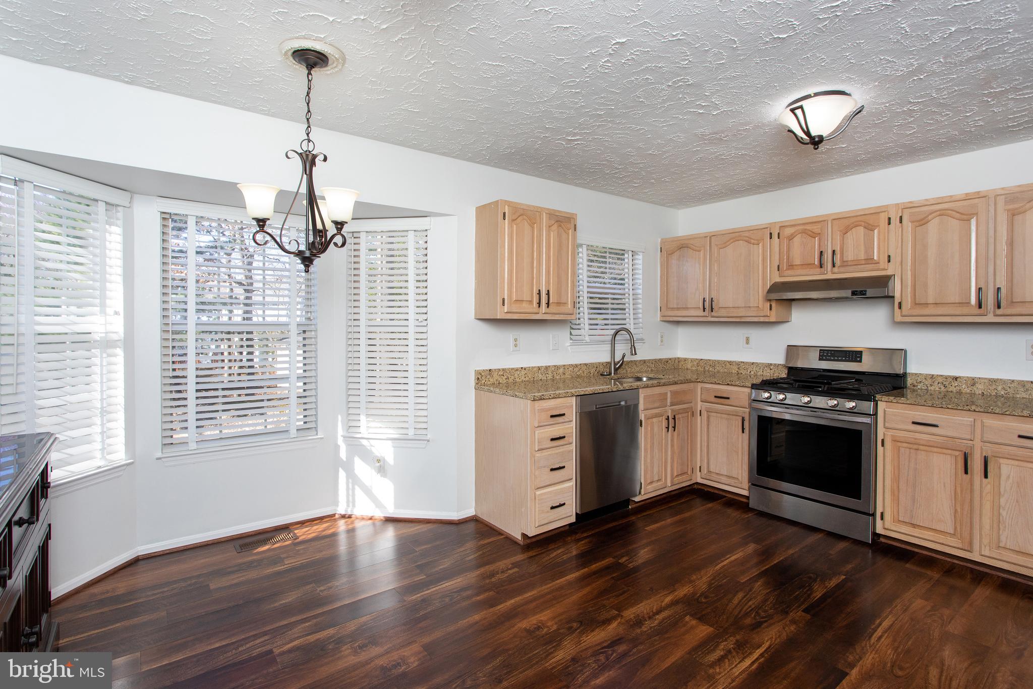 DORCHESTER - ST. CHARLES - Residential