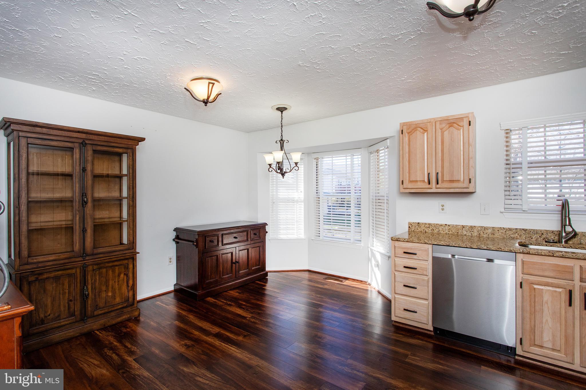 DORCHESTER - ST. CHARLES - Residential