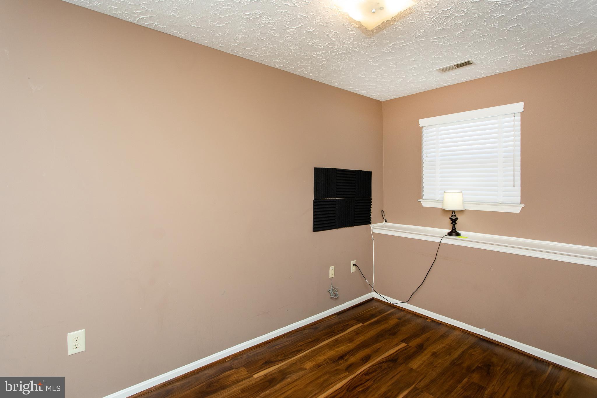 DORCHESTER - ST. CHARLES - Residential