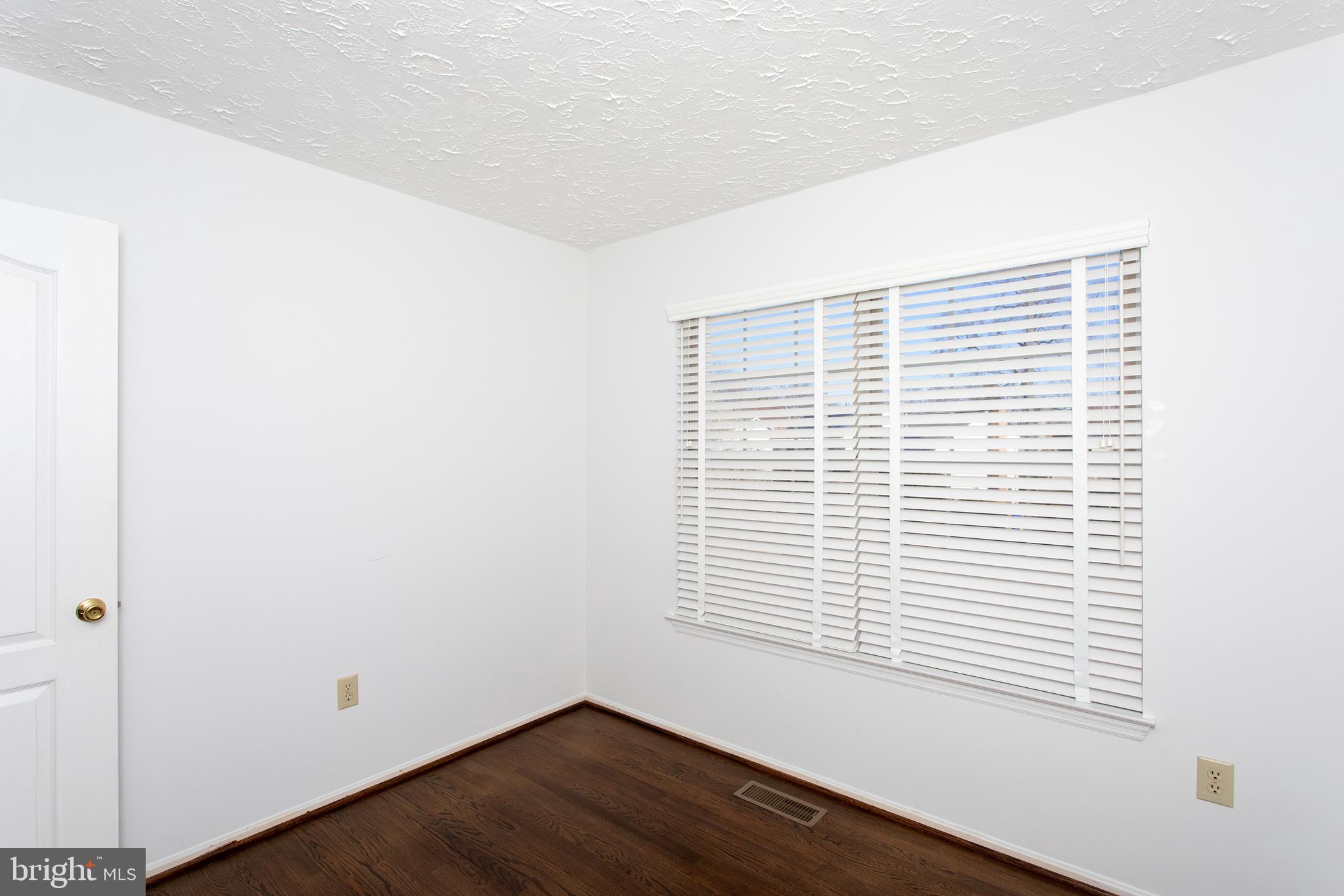 DORCHESTER - ST. CHARLES - Residential