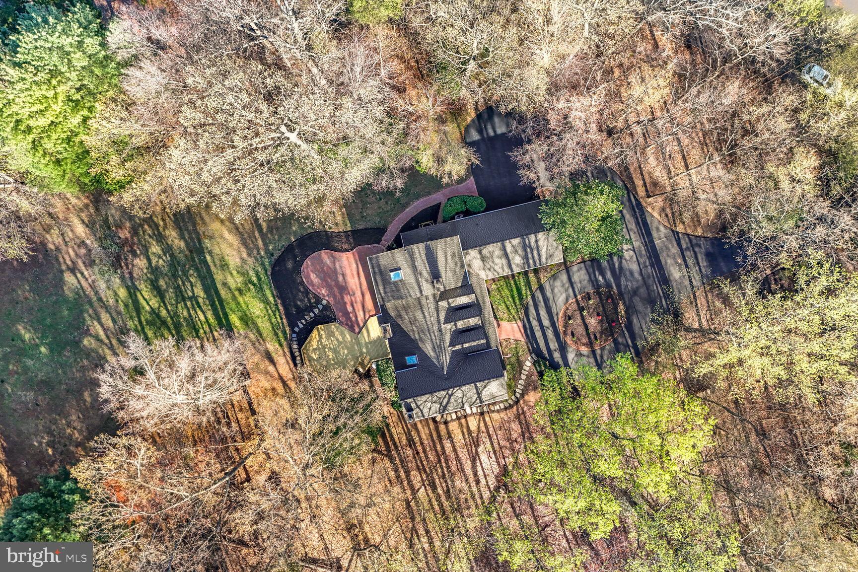 CANTERBURY WOODS - Residential