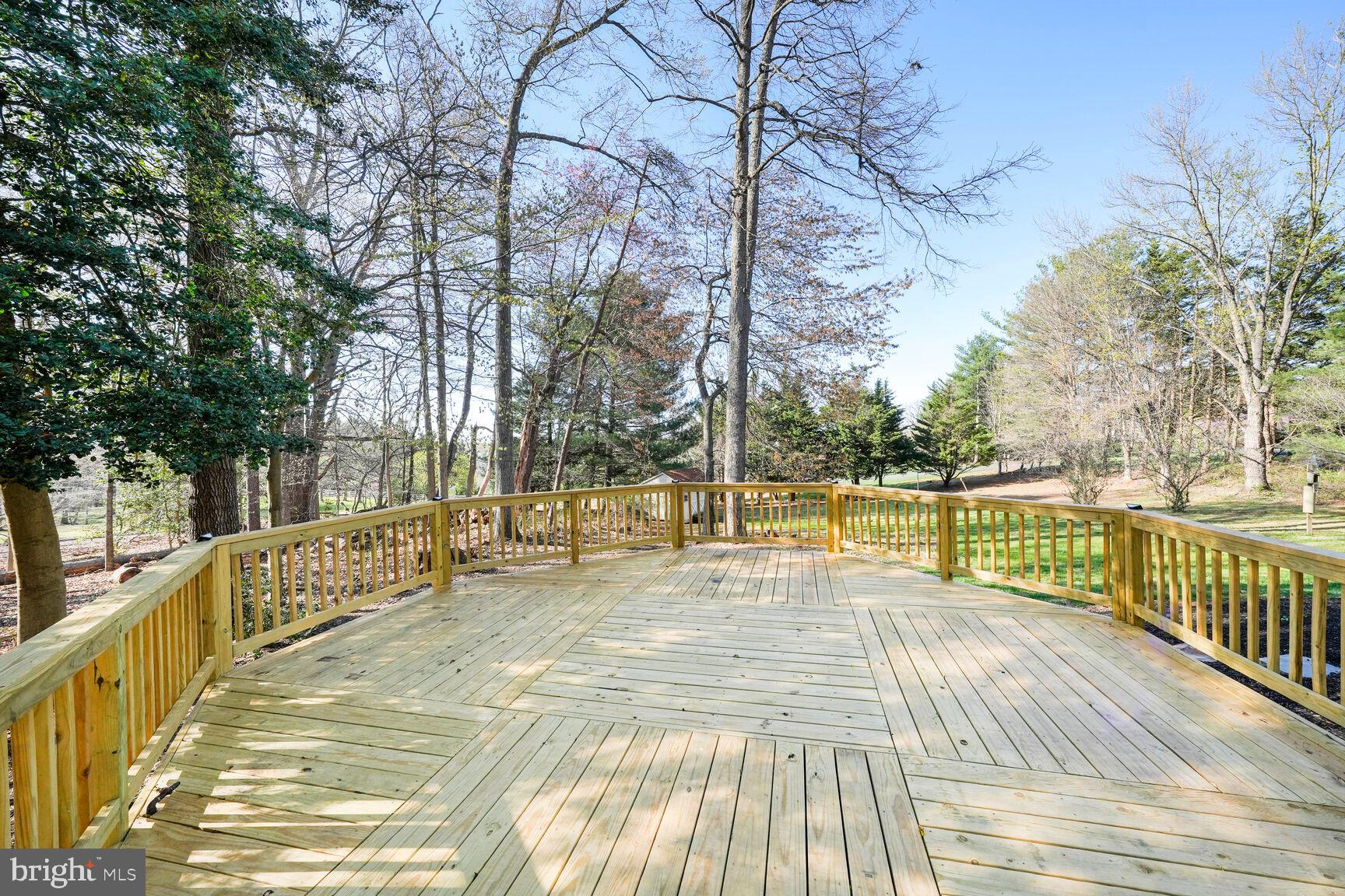 CANTERBURY WOODS - Residential