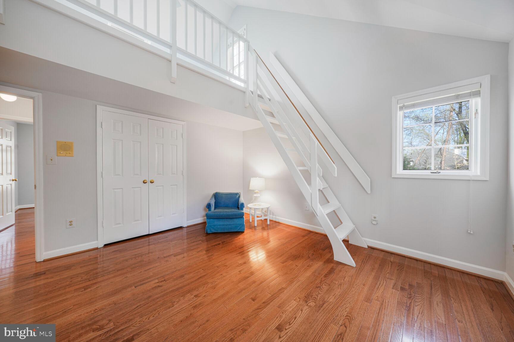 CANTERBURY WOODS - Residential